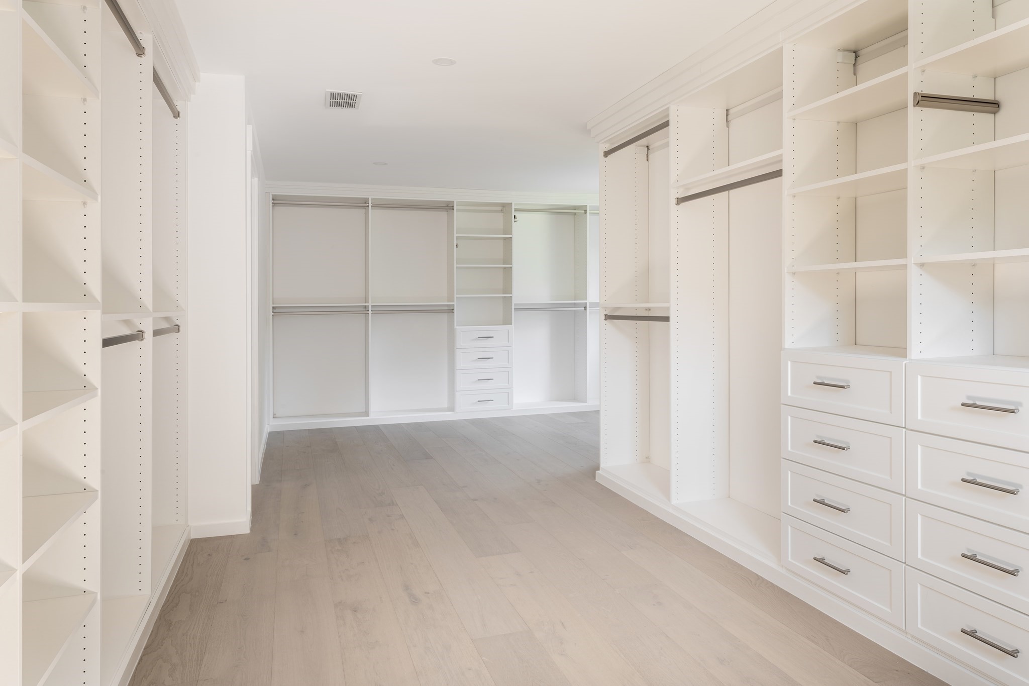 20 Magnolia Road Natick, MA 01760 - Photo 13 of 25 Gallery Image 13
