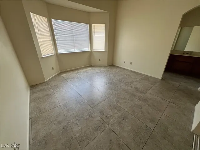$2,095 | 8901 Clear Blue Drive, Las Vegas, NV 89117