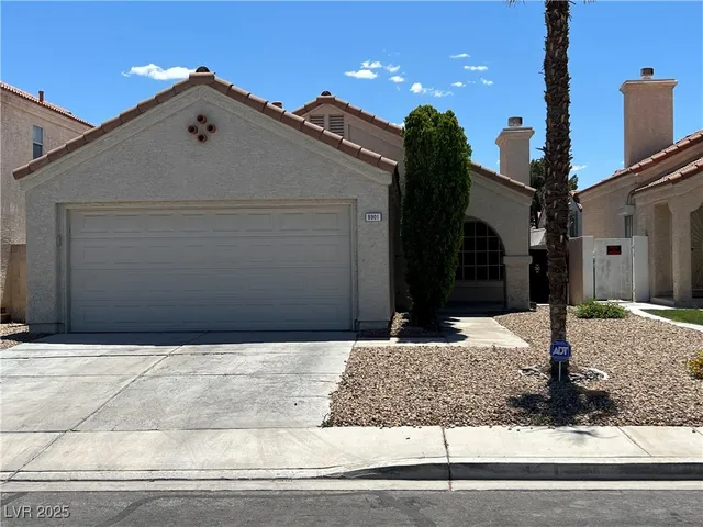 $2,095 | 8901 Clear Blue Drive, Las Vegas, NV 89117