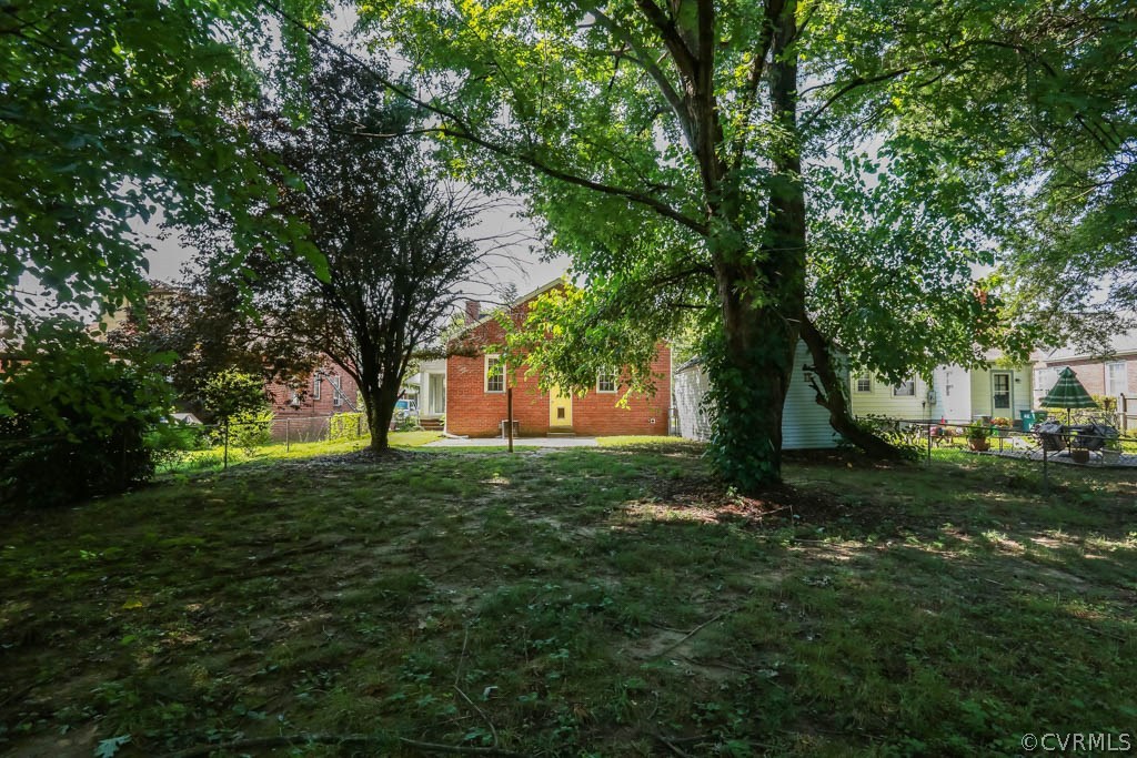 1806 Hilliard Road Henrico, VA 23228 - Photo 28 of 28 a view of backyard with large trees