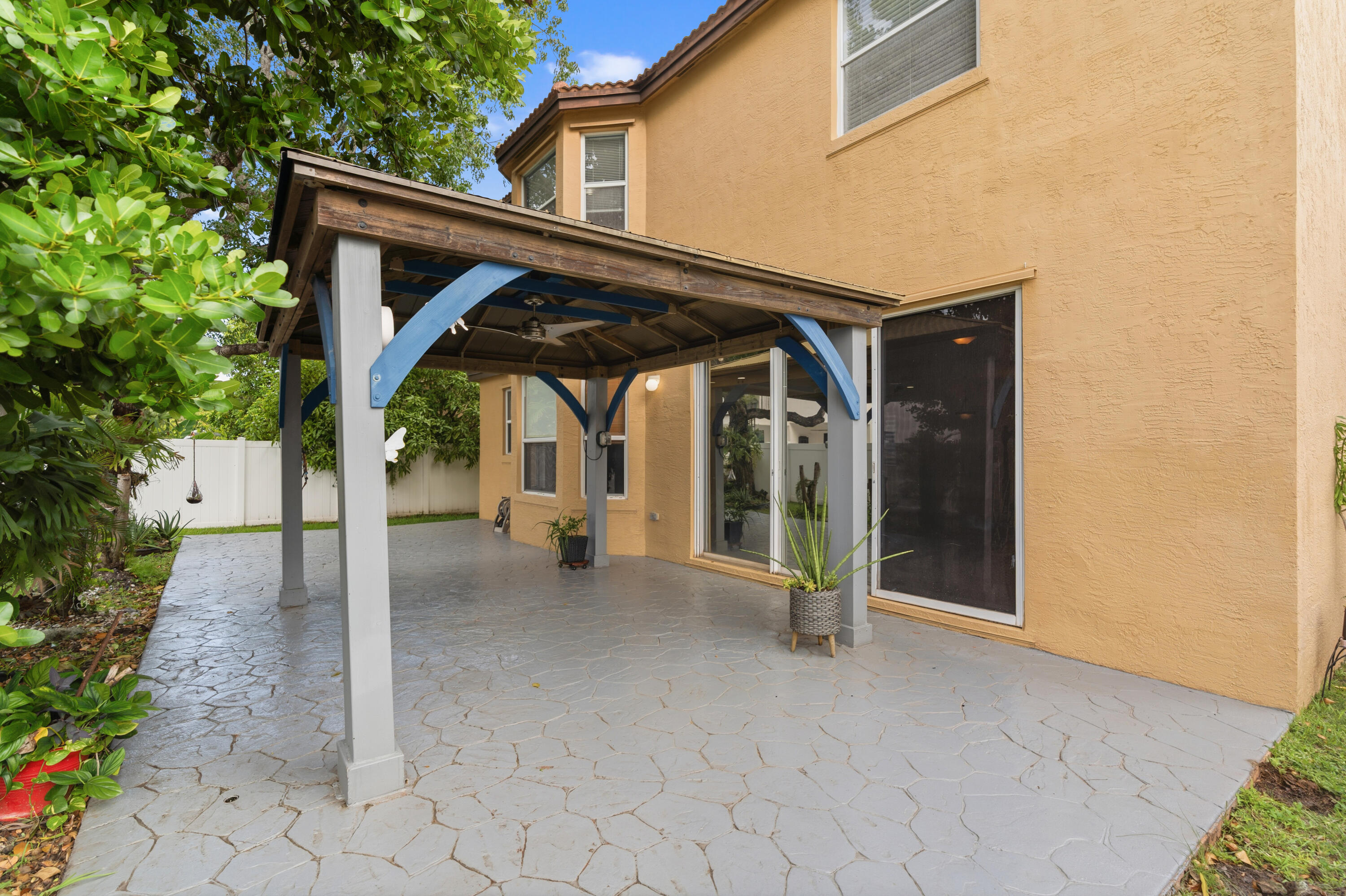 15744 Southwest 53rd Court Miramar, FL 33027 - Photo 41 of 56 DSC01658