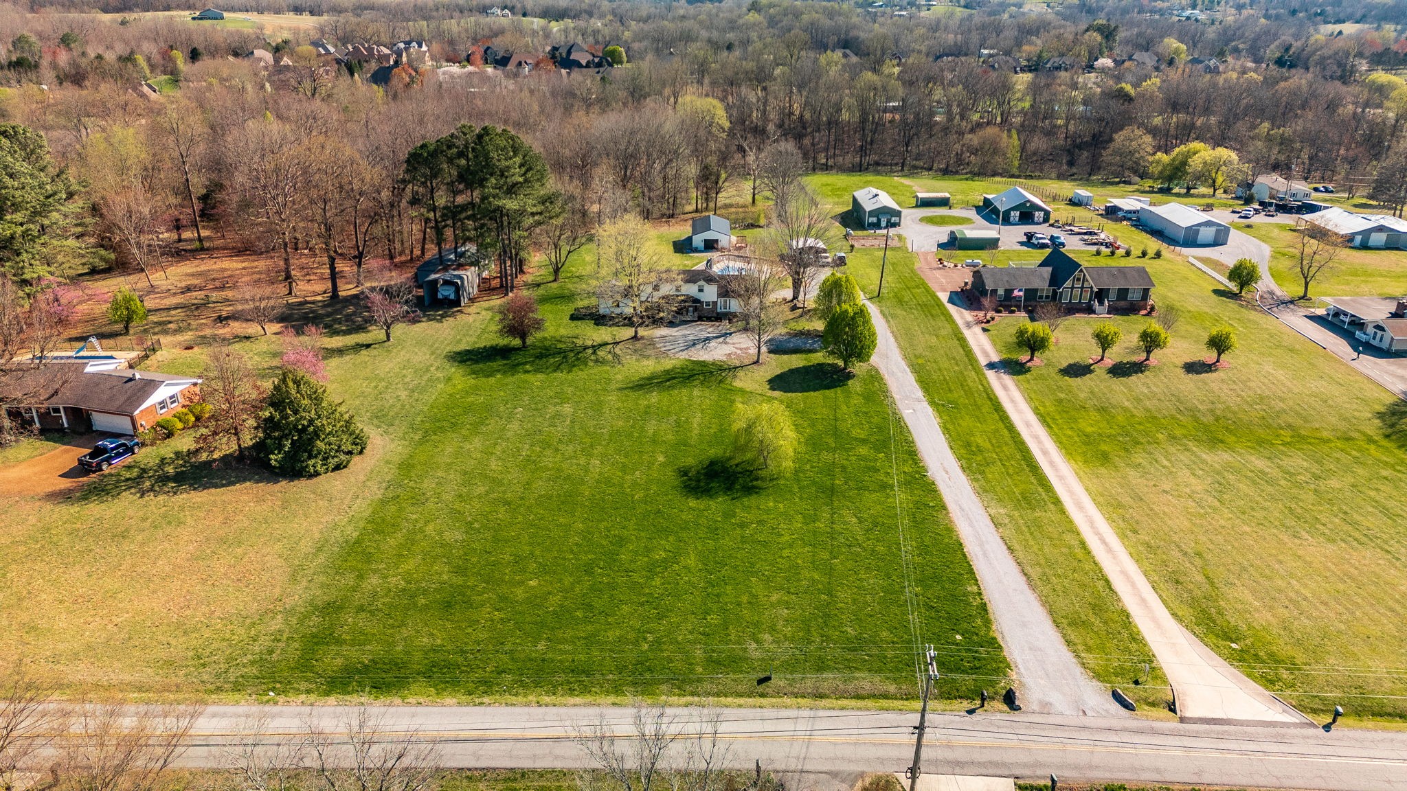 533 Lee Road Cottontown, TN 37048 - Photo 3 of 84