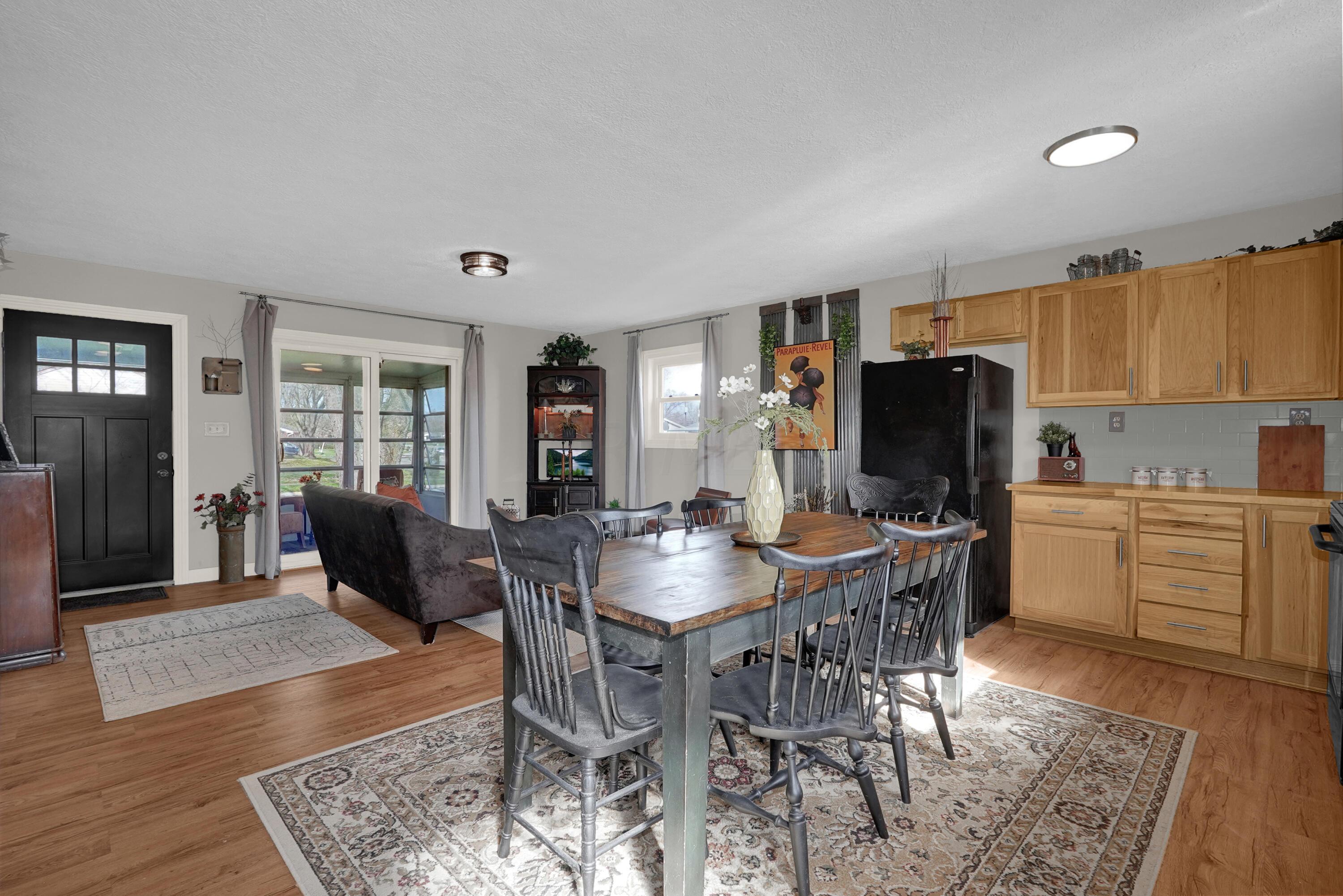 3738 Atkinson Road Columbus, OH 43232 - Photo 11 of 34 DSC09790