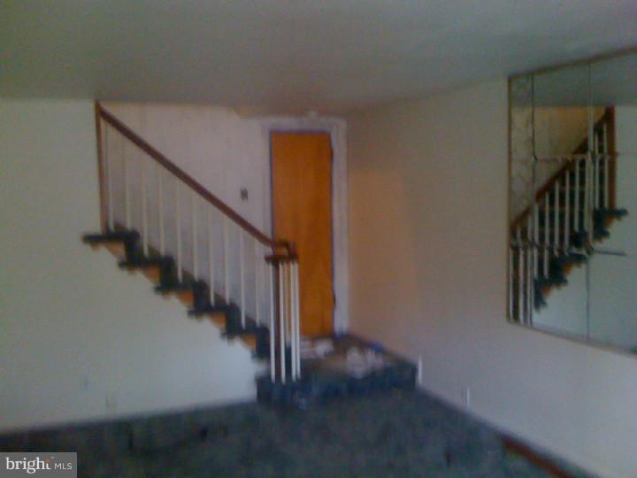 712 Darby Road Ridley Park, PA 19078 - Photo 5 of 16 Living Room