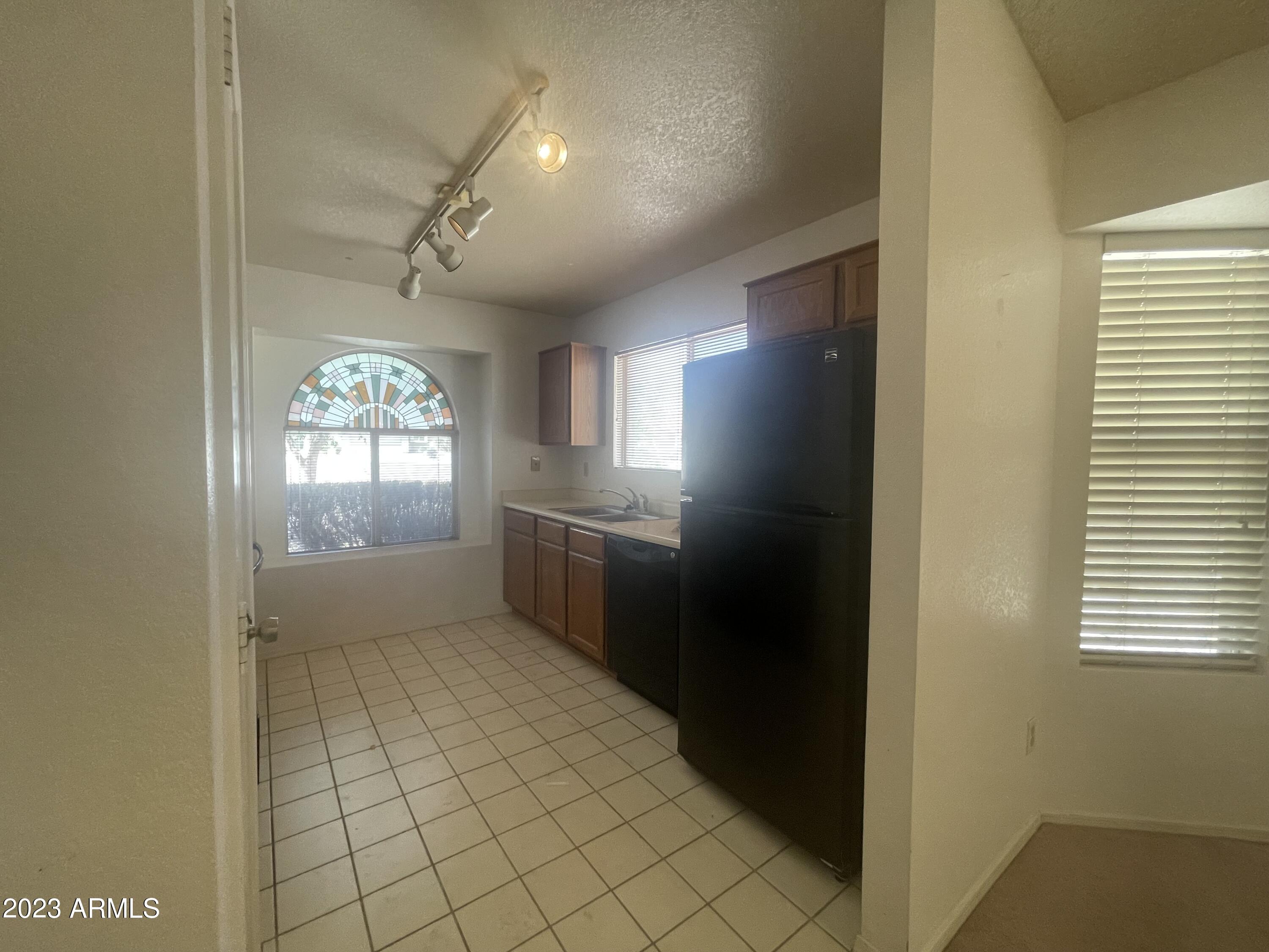 2915 East Amber Ridge Way Phoenix, AZ 85048 - Photo 7 of 15 IMG_5791