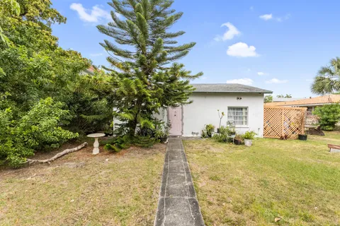 $5,500,000 | 633-641 Northeast 6th Avenue, Boynton Beach, FL 33435