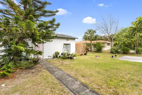 $5,500,000 | 633-641 Northeast 6th Avenue, Boynton Beach, FL 33435