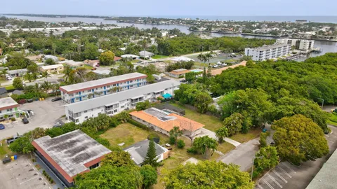 a picture of city view