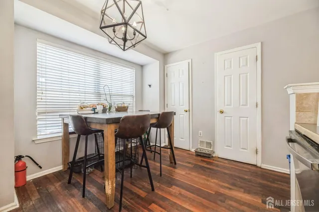 $439,000 | 109 Giera Court, Sayreville, NJ 08859