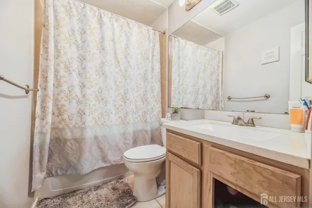 $439,000 | 109 Giera Court, Sayreville, NJ 08859