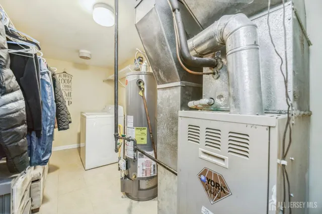 $439,000 | 109 Giera Court, Sayreville, NJ 08859