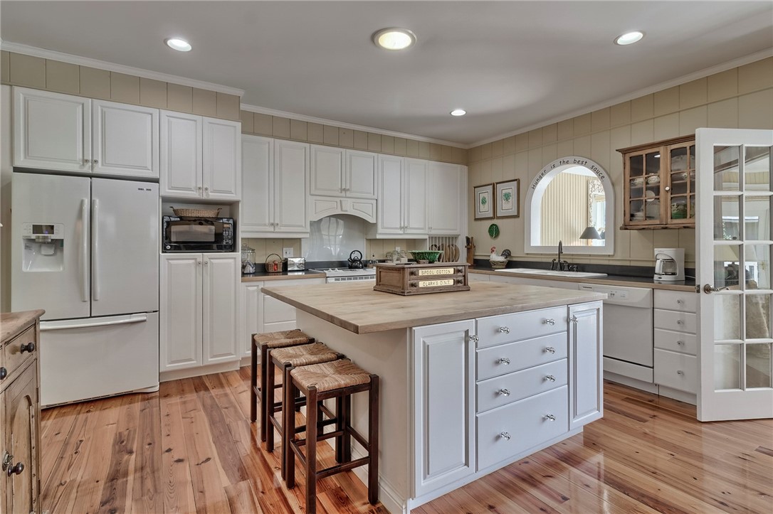 1 Lakeside Drive Salem, SC 29676 - Photo 15 of 50 Plenty of Storage