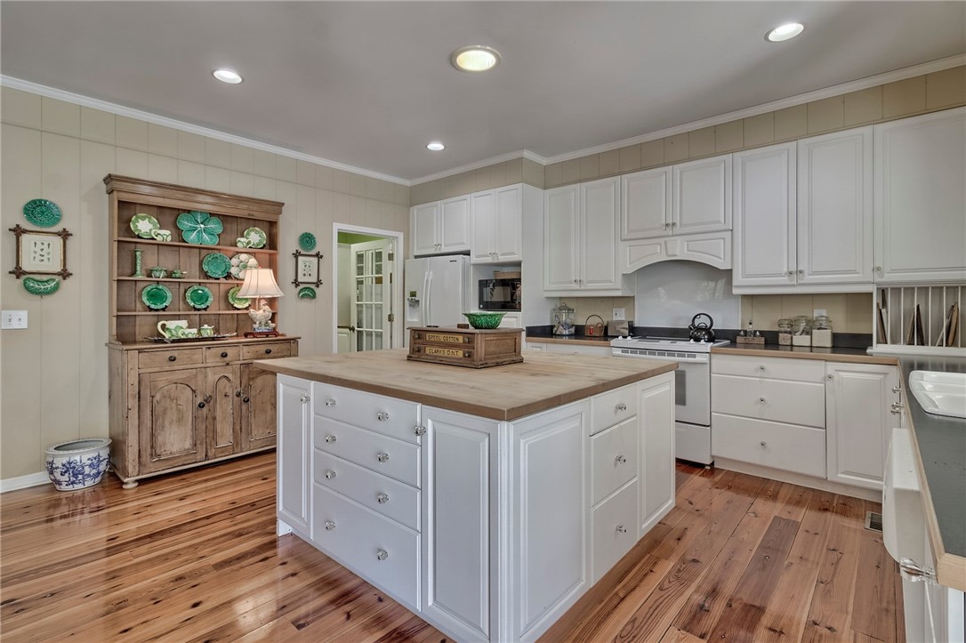 1 Lakeside Drive Salem, SC 29676 - Photo 16 of 50