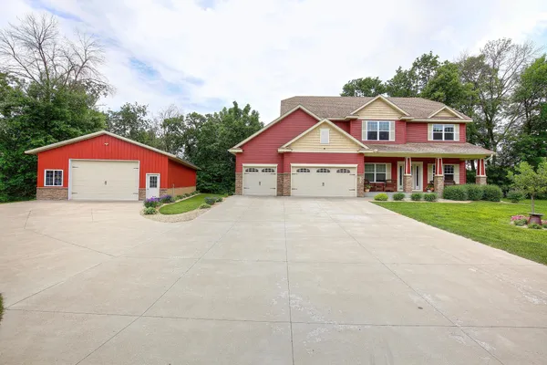 $975,000 | 3940 192nd Lane Northwest, Oak Grove, MN 55303