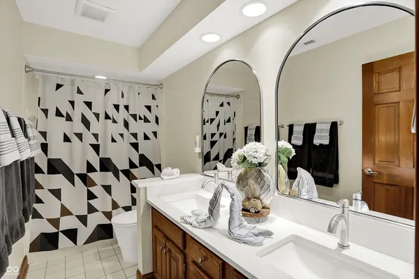 $1,075,000 | 9012 Nautical Watch Drive, Indianapolis, IN 46236