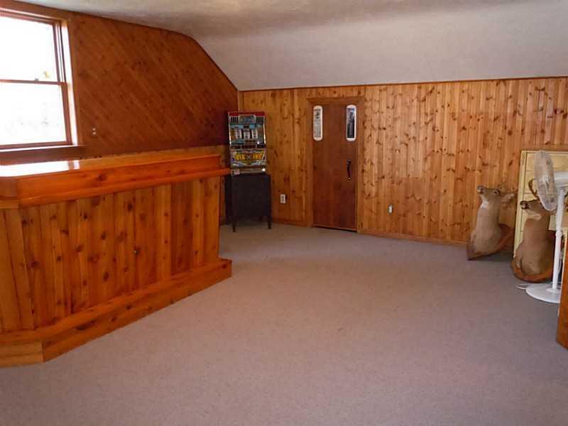 220 Odonnell Road Chicora, PA 16025 - Photo 13 of 21 Family Room. Upstairs / Additional bedroom or family room