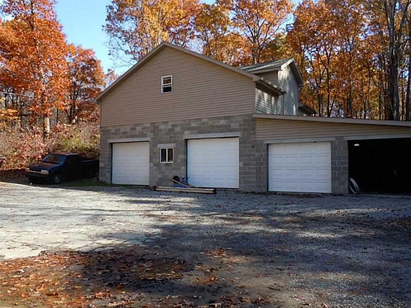220 Odonnell Road Chicora, PA 16025 - Photo 19 of 21 Parking Lot/Garage. Detached garge