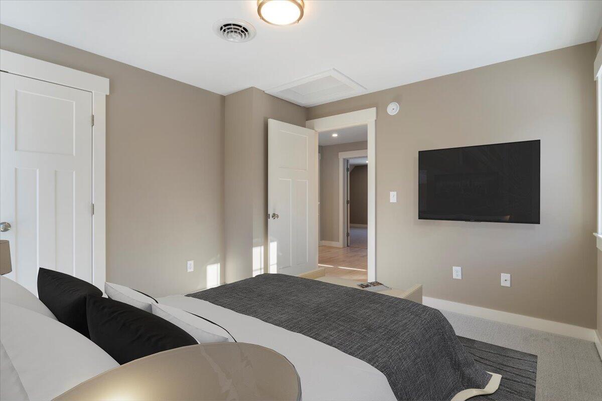 8 Cortland Place, Unit 5 Standish, ME 04084 - Photo 20 of 27 46-3_Cortland_Place_25B