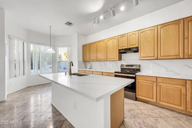 $635,000 | 1342 North McKenna Lane, Gilbert, AZ 85233