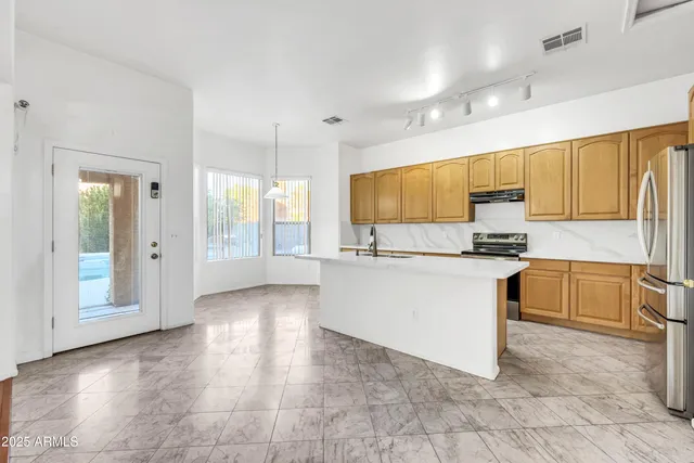 $635,000 | 1342 North McKenna Lane, Gilbert, AZ 85233