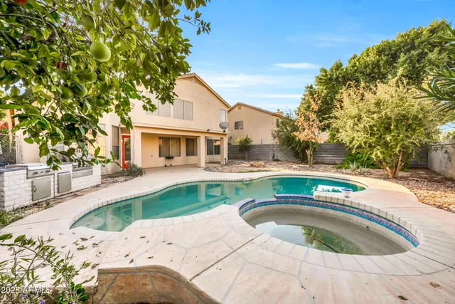 $635,000 | 1342 North McKenna Lane, Gilbert, AZ 85233