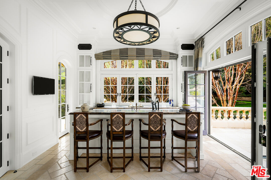 71 Beverly Park Beverly Hills, CA 90210 - Photo 11 of 75