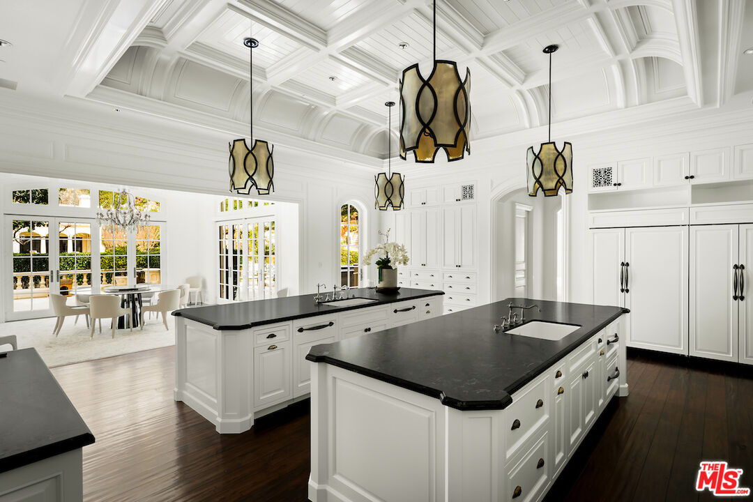 71 Beverly Park Beverly Hills, CA 90210 - Photo 18 of 75