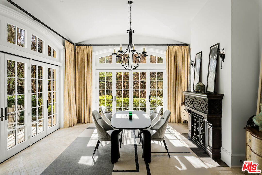 71 Beverly Park Beverly Hills, CA 90210 - Photo 24 of 75