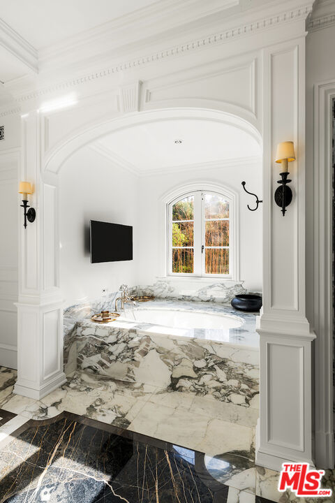 71 Beverly Park Beverly Hills, CA 90210 - Photo 30 of 75