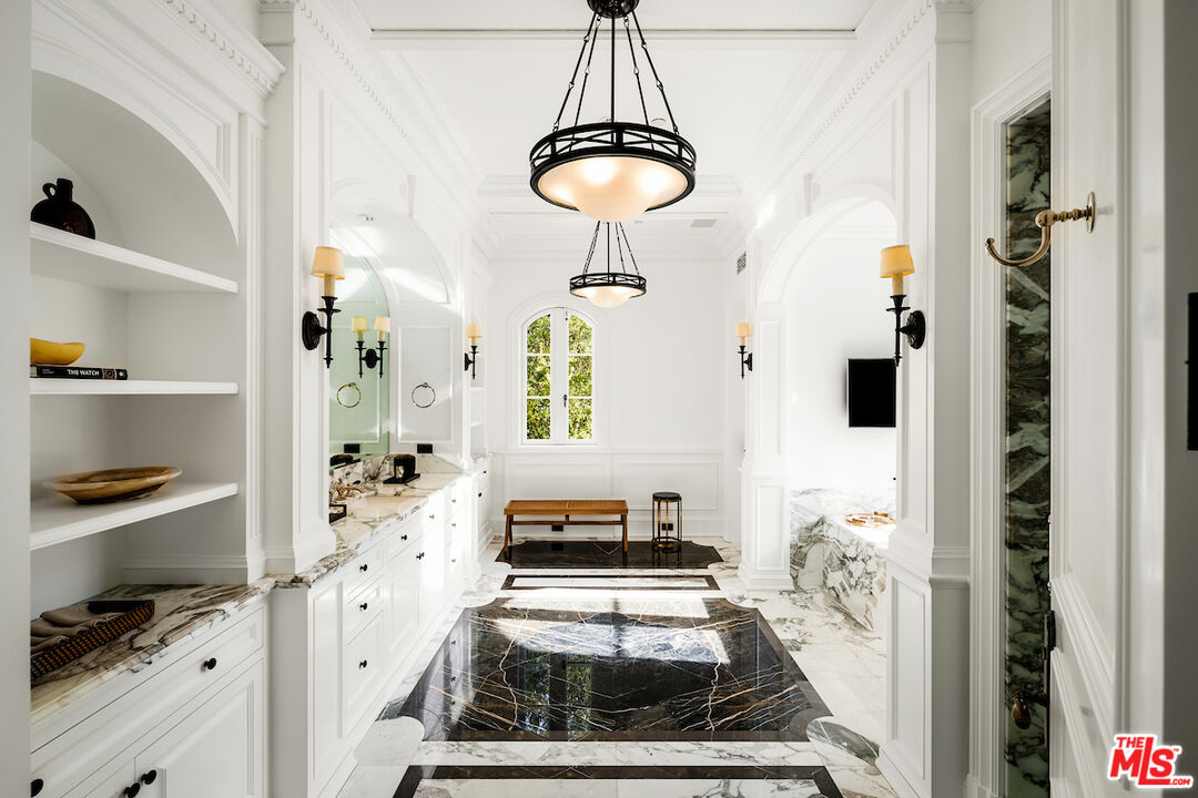 71 Beverly Park Beverly Hills, CA 90210 - Photo 31 of 75