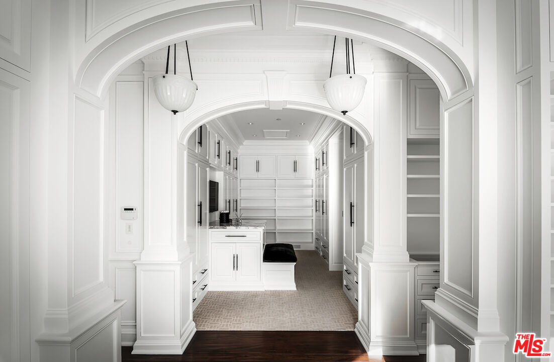 71 Beverly Park Beverly Hills, CA 90210 - Photo 35 of 75