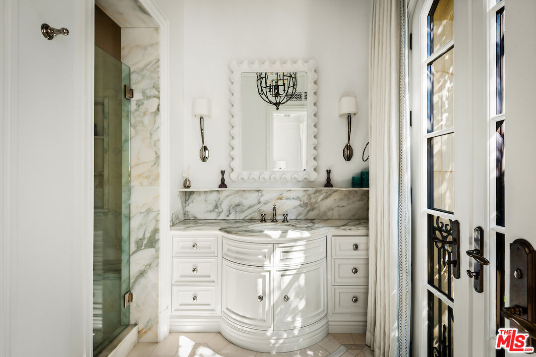 71 Beverly Park Beverly Hills, CA 90210 - Photo 36 of 75