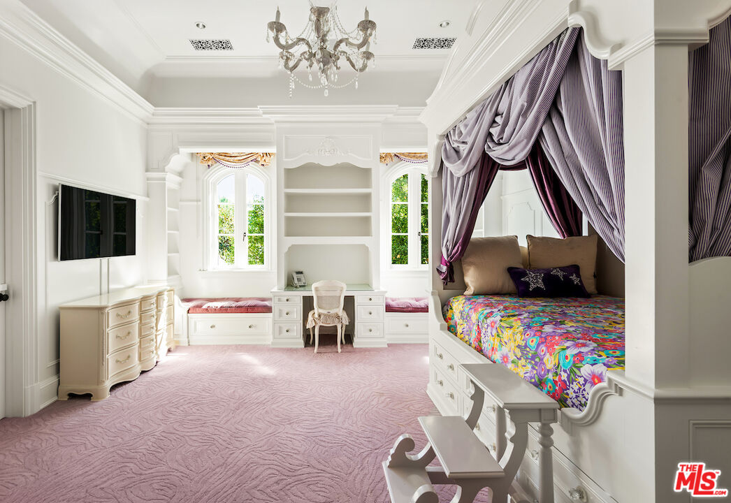 71 Beverly Park Beverly Hills, CA 90210 - Photo 40 of 75