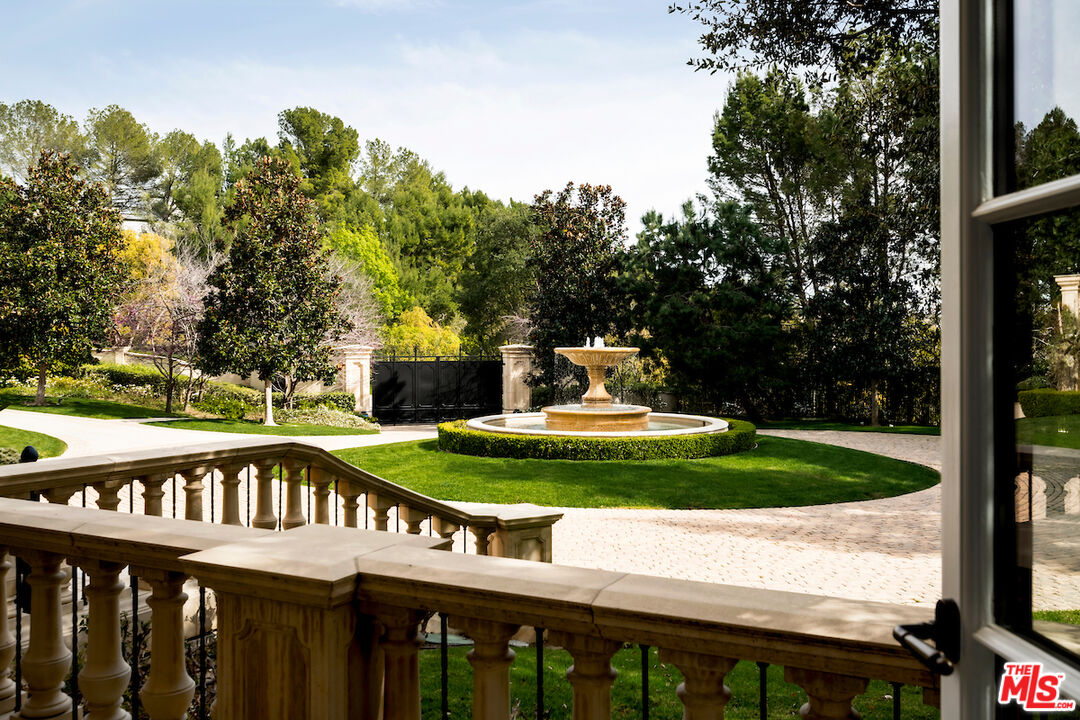 71 Beverly Park Beverly Hills, CA 90210 - Photo 5 of 75