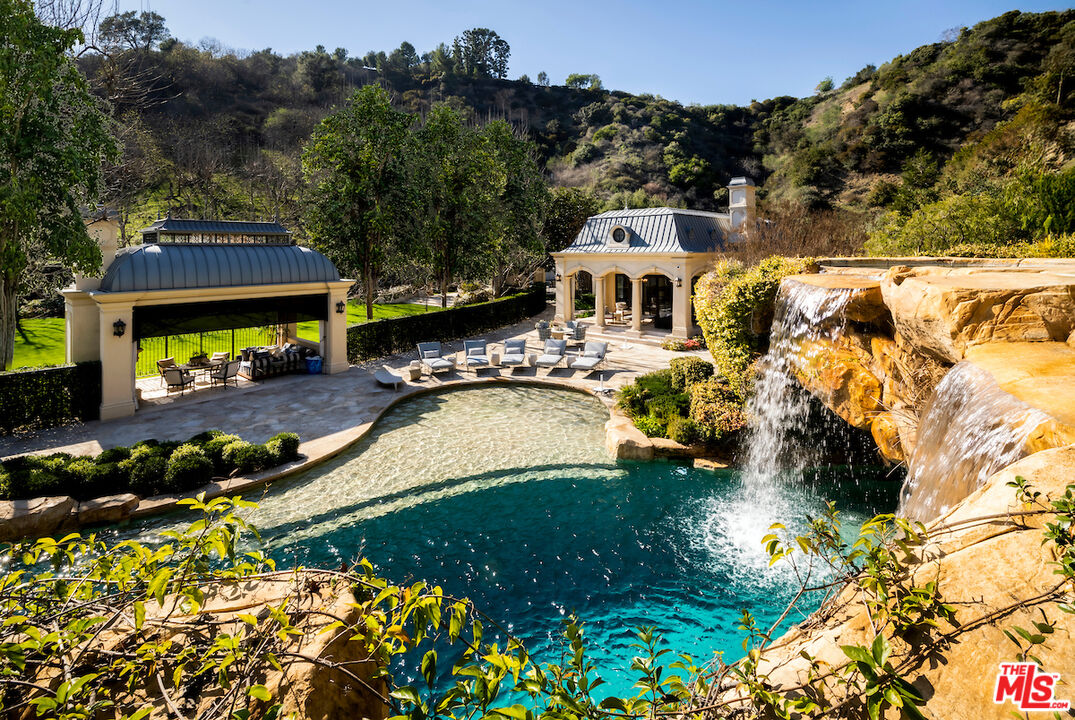 71 Beverly Park Beverly Hills, CA 90210 - Photo 52 of 75