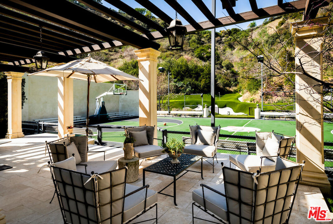 71 Beverly Park Beverly Hills, CA 90210 - Photo 62 of 75