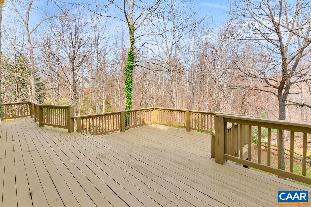 320 Starcrest Road Charlottesville, VA 22902 - Photo 34 of 38 a view of wooden balcony