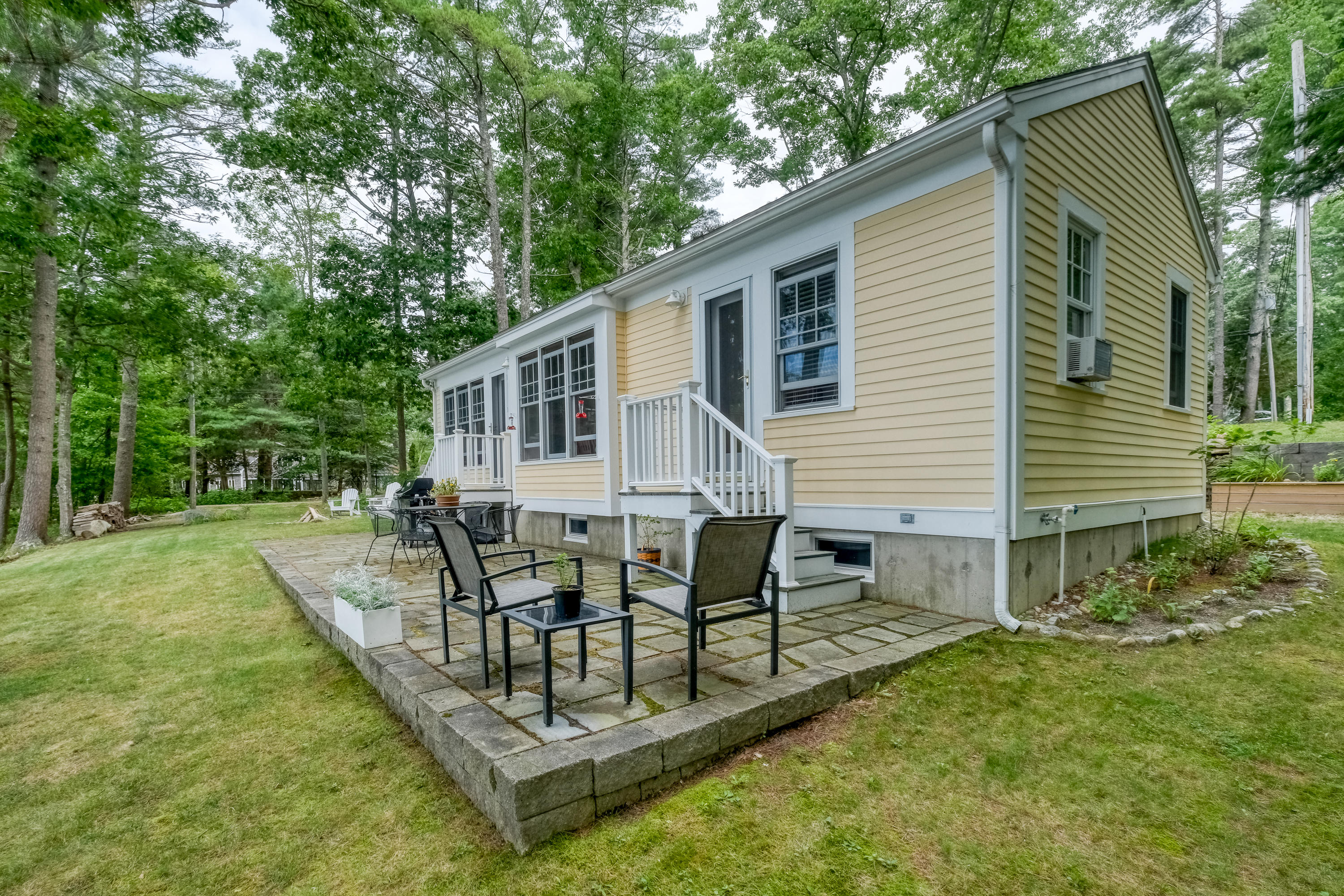 110 Cottage Point Road Damariscotta, ME 04543 - Photo 8 of 66 20210818_110_Cottage_Point_7112