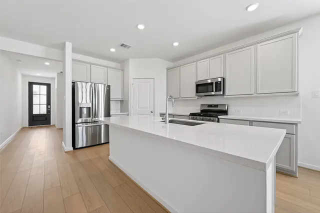 $3,300 | 21534 Coronado Grn Drive, Cypress, TX 77433