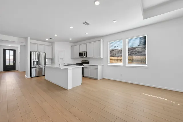 $3,300 | 21534 Coronado Grn Drive, Cypress, TX 77433