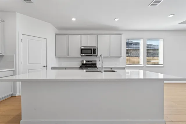 $3,300 | 21534 Coronado Grn Drive, Cypress, TX 77433