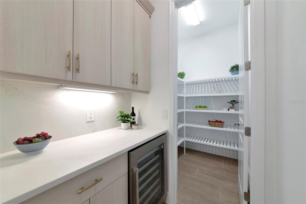 832 Blue Shell Loop Sarasota, FL 34240 - Photo 10 of 72 Gallery Image 10