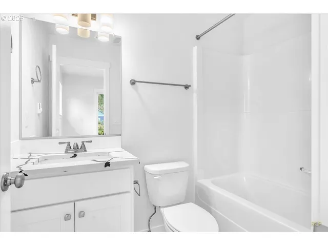 $312,900 | 9414 North Bristol Avenue, Portland, OR 97203