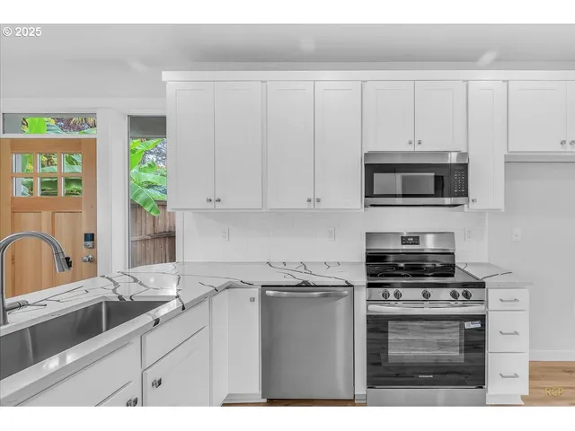 $312,900 | 9414 North Bristol Avenue, Portland, OR 97203