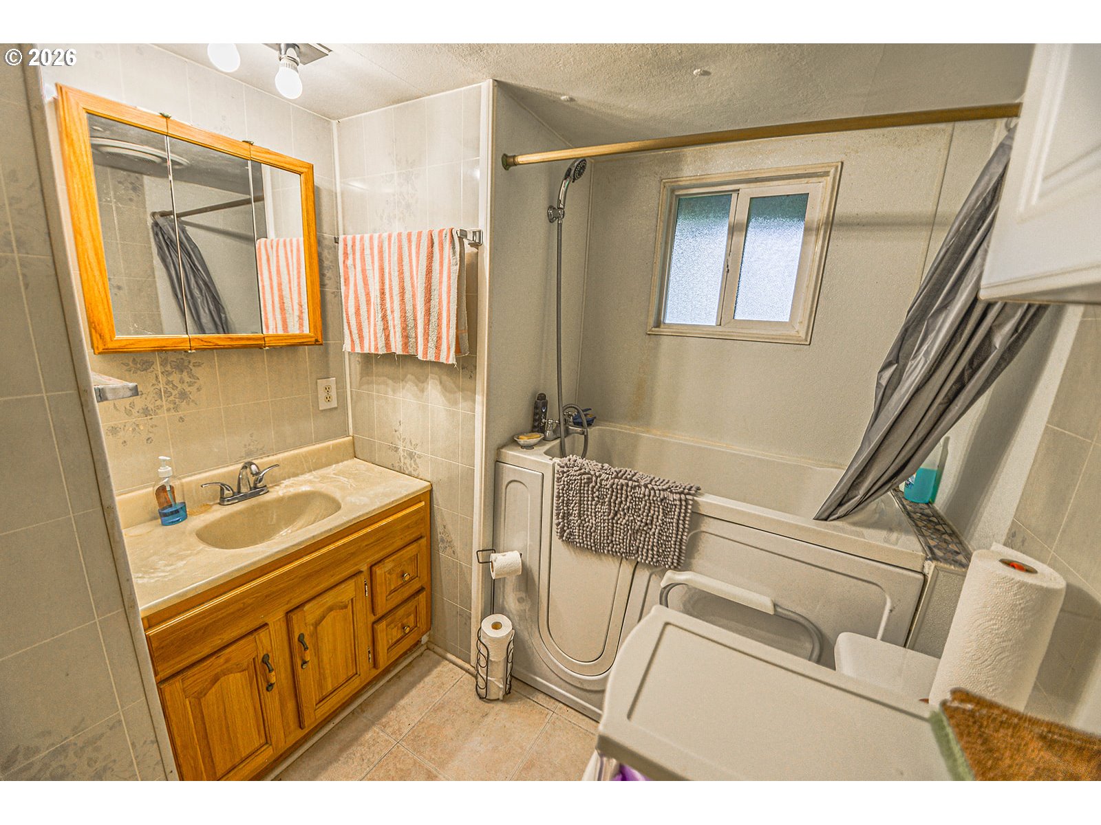 69836 Walker Road Rainier, OR 97048 - Photo 23 of 36 Bathroom