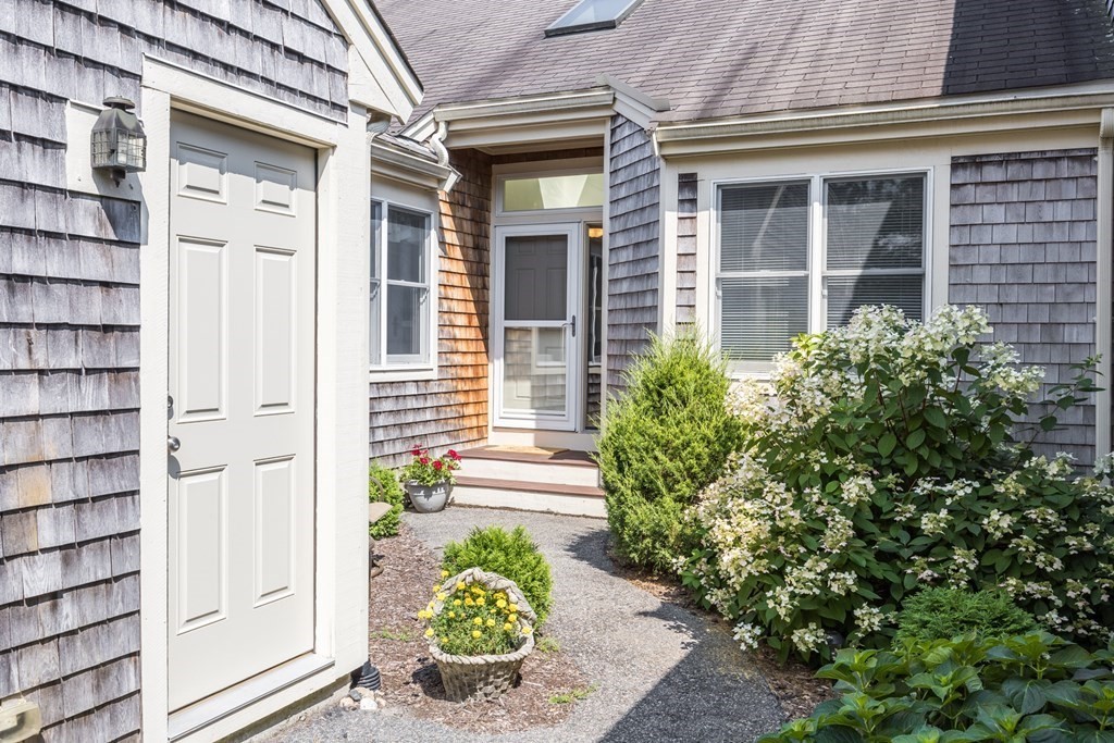 3 Pinchion Vale, Unit 3, Plymouth, MA 02360 Compass