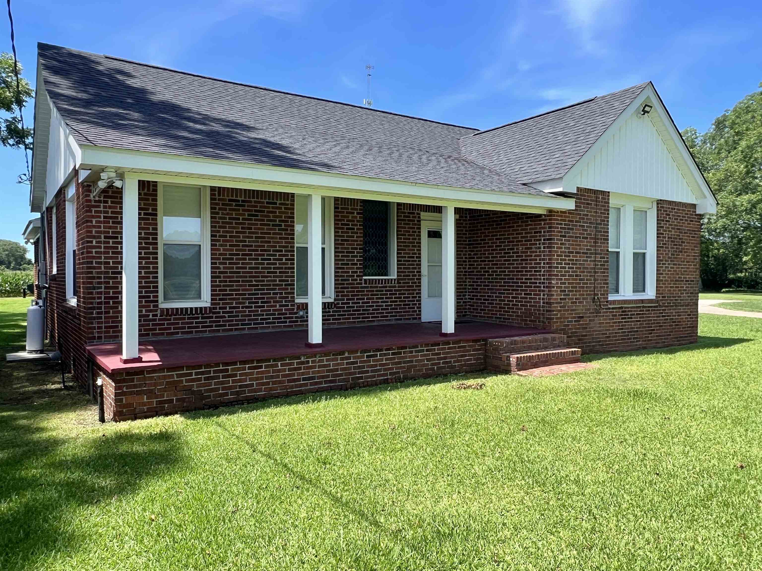 16852 Black Devine Road Loxley, AL 36551 - Photo 2 of 24 Front of home