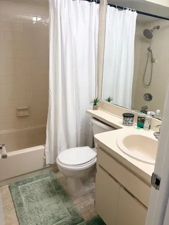 $2,100 | 6710 121st Avenue, Unit 1, Largo, FL 33773