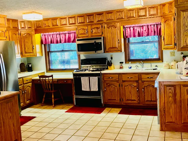$3,300 | 4820 South Old State Road 37, Bloomington, IN 47401