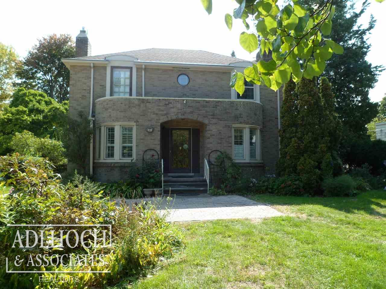 47 Vernier Road Grosse Pointe, MI 48236 - Photo 1 of 26